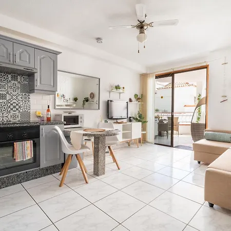 Oasis Diamente - Heated Pool Daire *