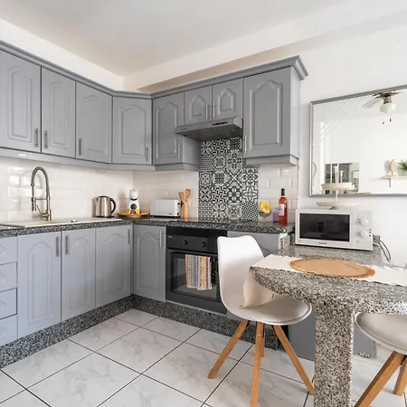 Oasis Diamente - Heated Pool Los Cristianos (Tenerife)